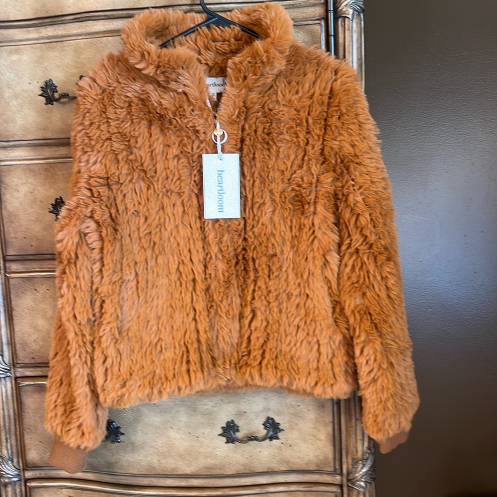 Heartloom pullover size xs